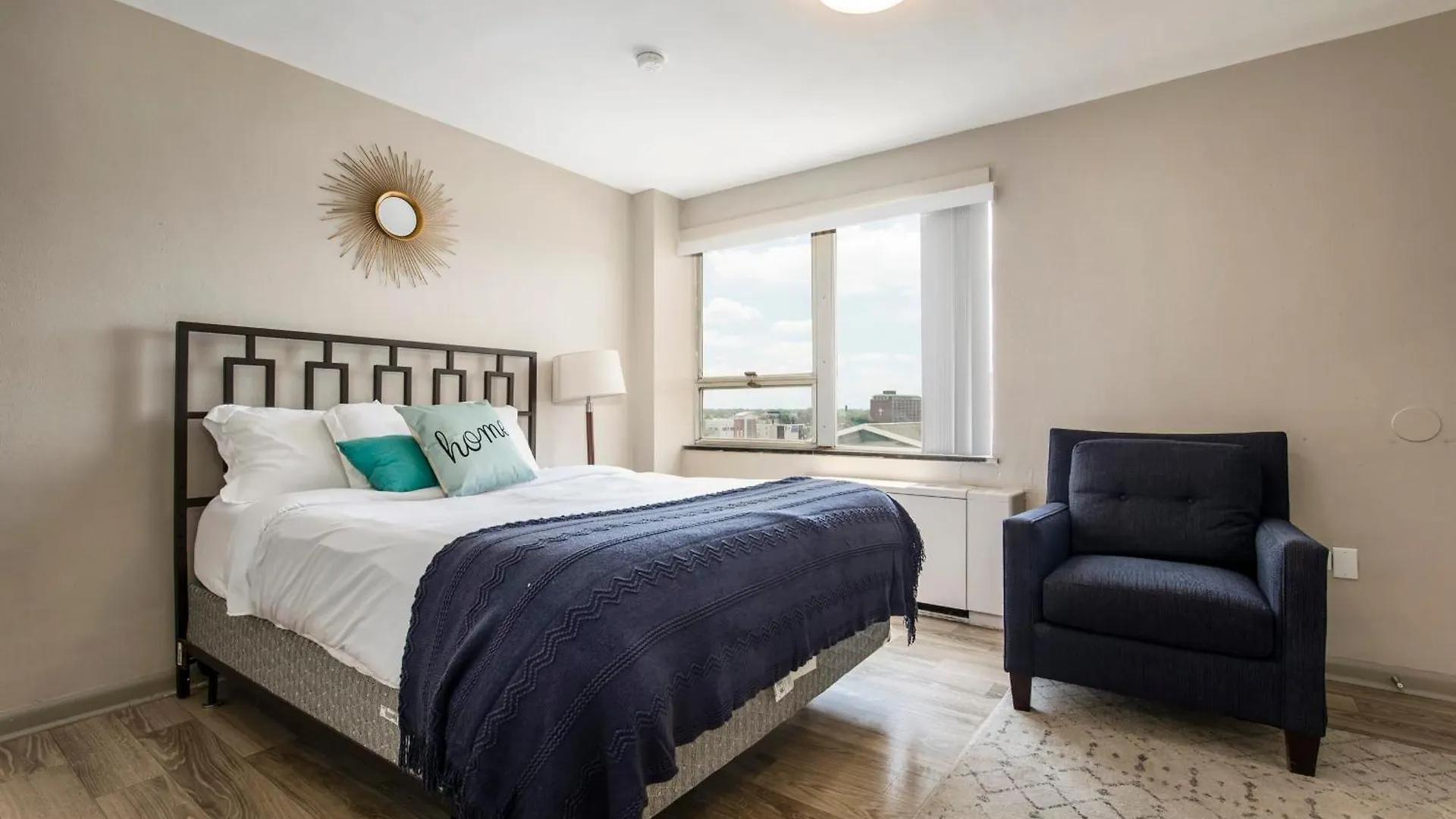 Cozystays Stylish Apartment In Downtown Louisville
