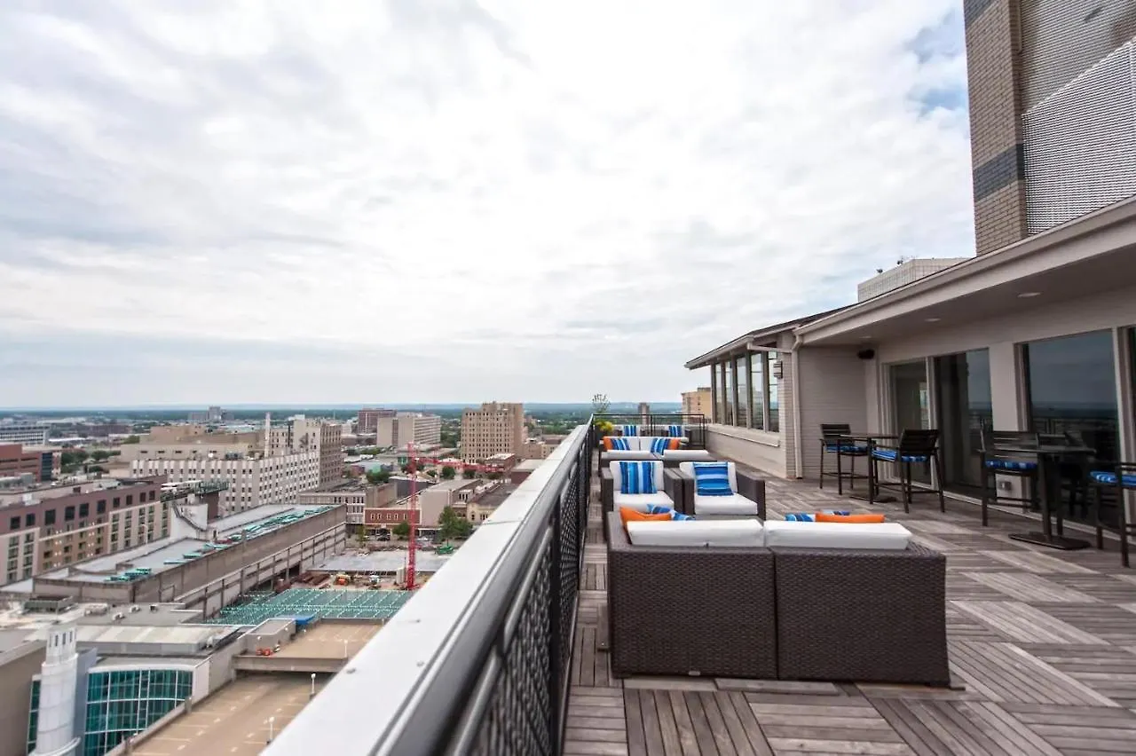 Cozystays Stylish Apartment In Downtown Louisville United States