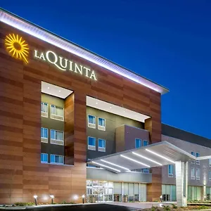 La Quinta & By Wyndham Ne - Old Henry Rd Hotel