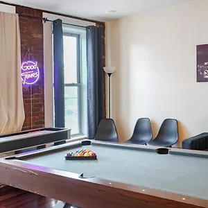 Holiday home Downtown Loft Sleeps 6 - Pool Table Shuffleboard, Louisville